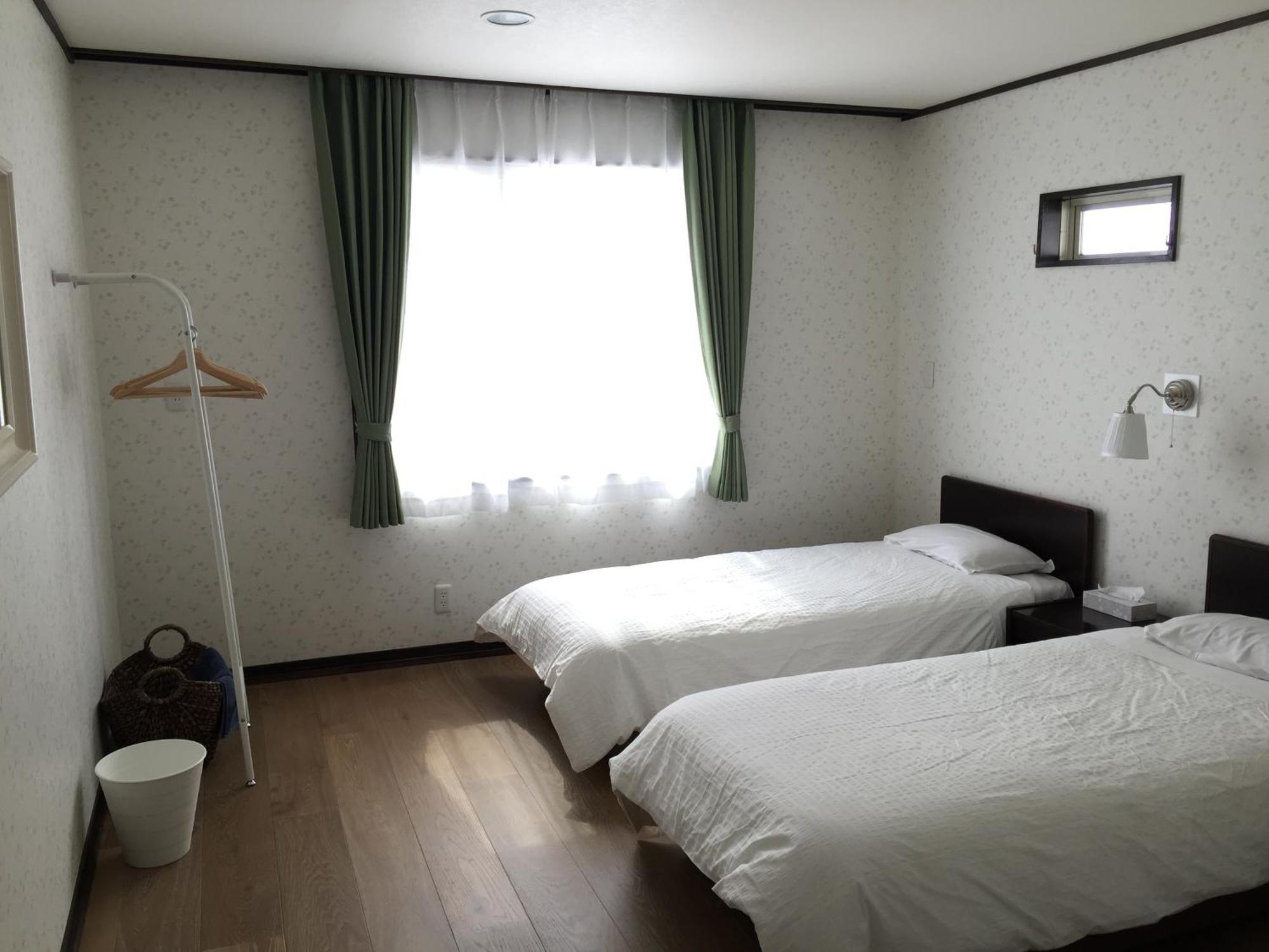 האצ'ימנטאי White Rose Inn חדר תמונה